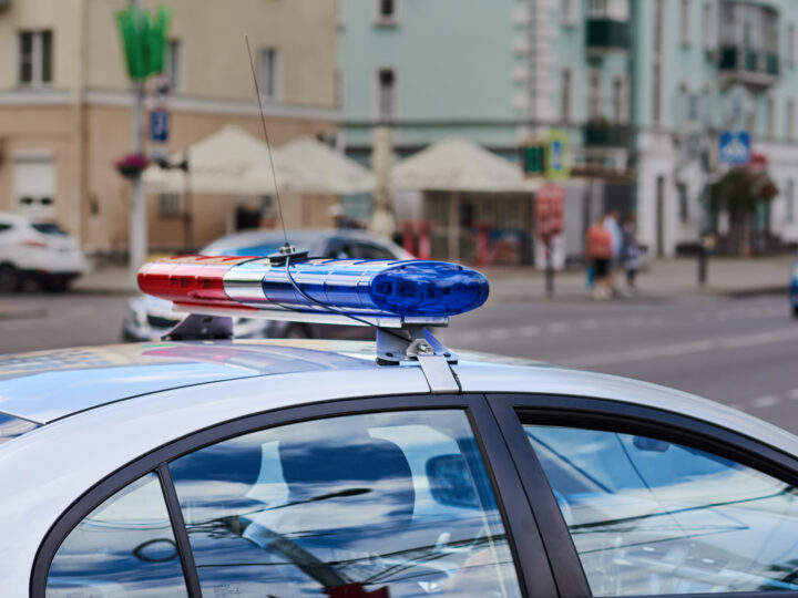 Sprawcy napadu na stację benzynową zatrzymani przez łaskich policjantów