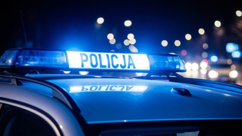 Policjanci z Łas w hołdzie dla zmarłego podkomisarza Natana Sieronia